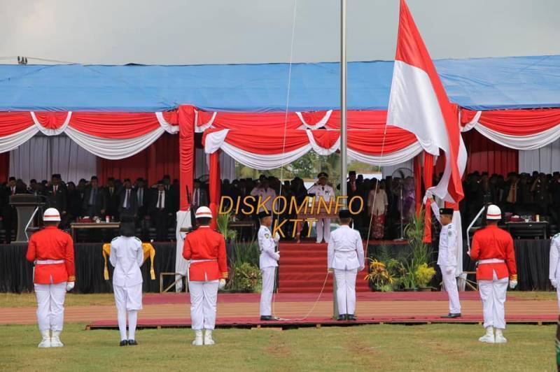 Bupati Tana Tidung H. Undunsyah Pimpin Upacara Peringatan HUT RI Ke73